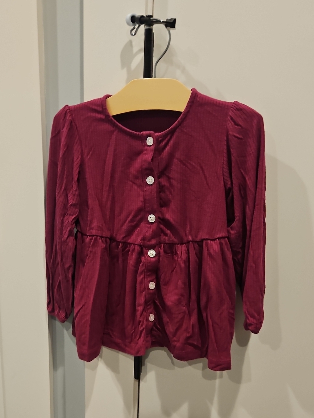 kate quinn Girls' Long Sleeve Button-Front Peplum Top - Majenta